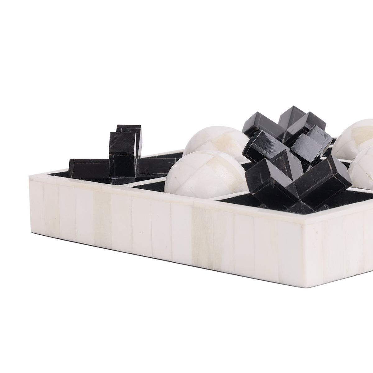 Farnham Off White and Black Bone Horn Inlay Noughts and Crosses