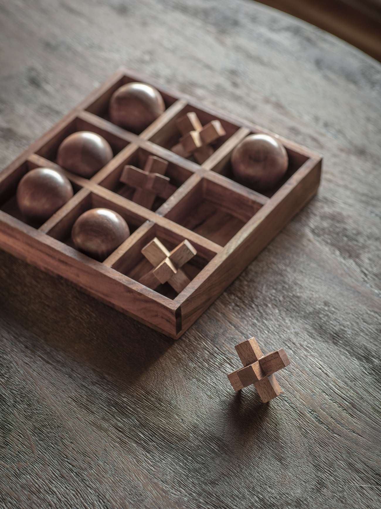 Belben Wooden Noughts and Crosses Game
