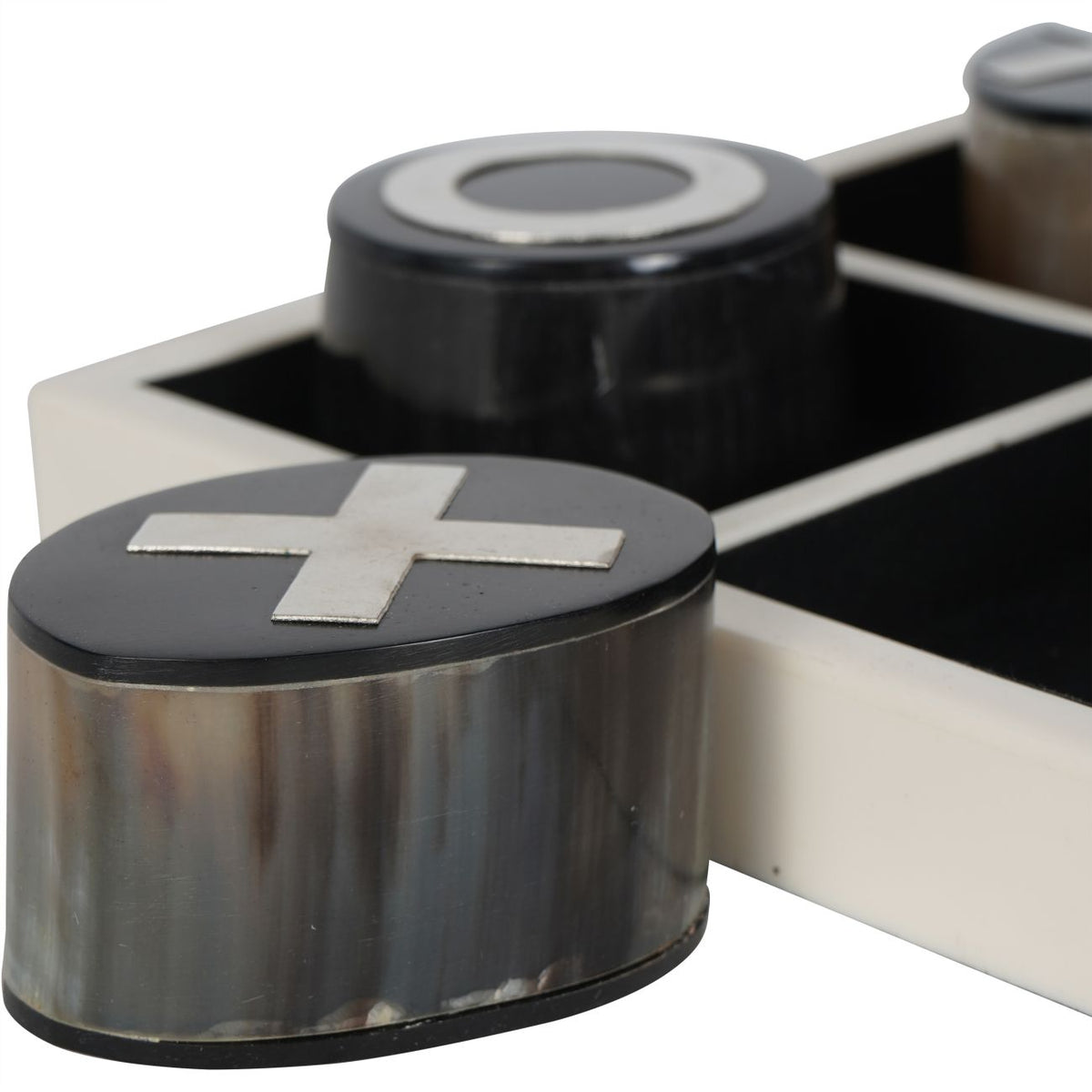 Hanson Horn Inlay Noughts and Crosses Set