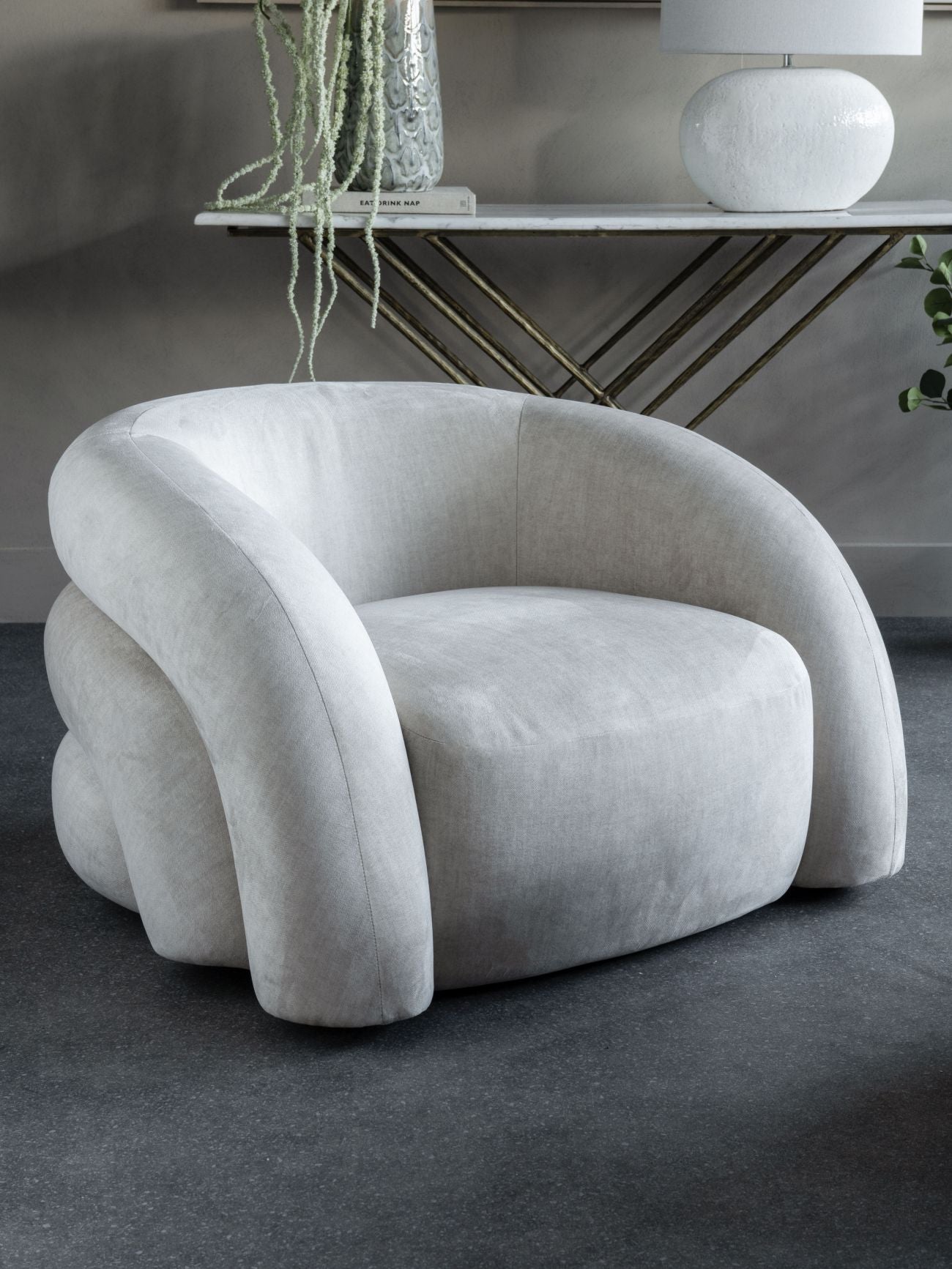 Casa Curved Snug Chair Cream