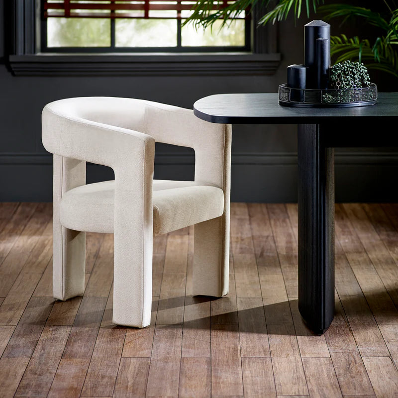 Elara Chair