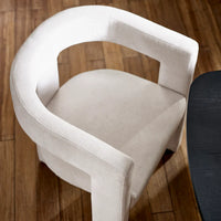 Elara Chair